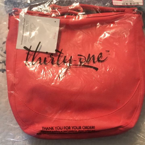thirty-one Handbags - 31 Midway Hobo Purse in Coral